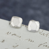 Ice Facet Studs