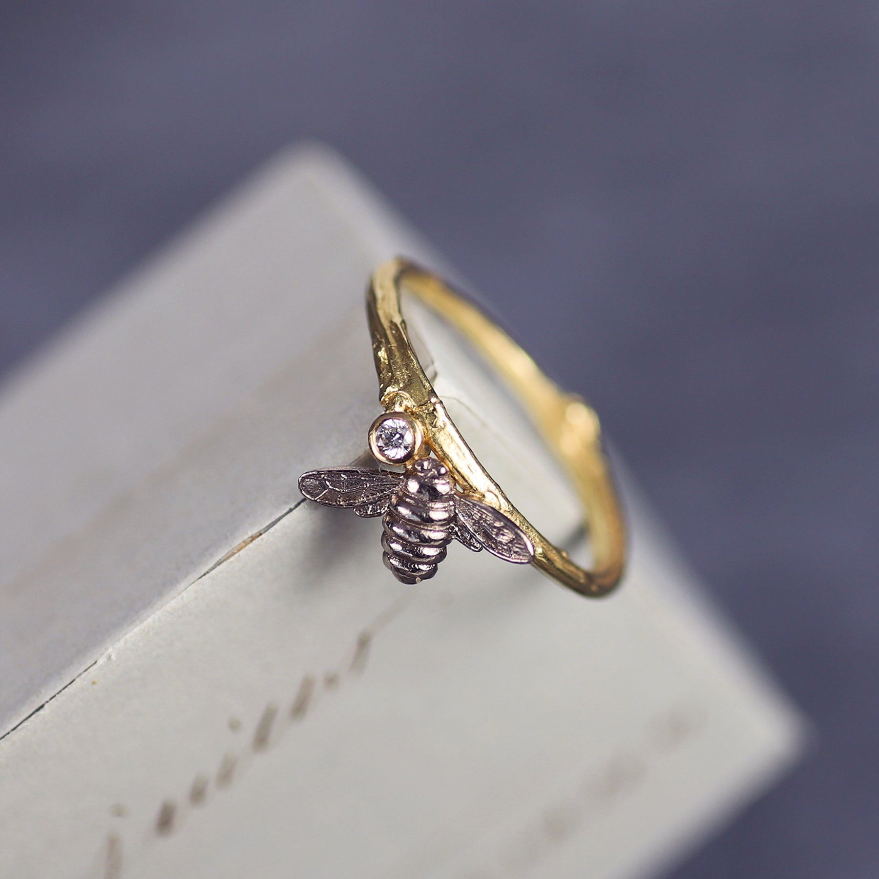 Morning Dew Bee Ring