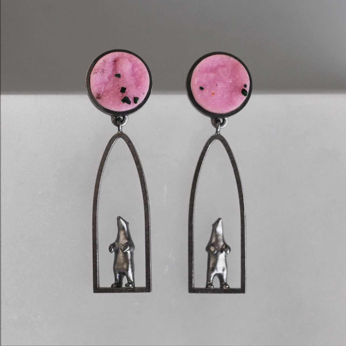 Midnight Gaze Earrings